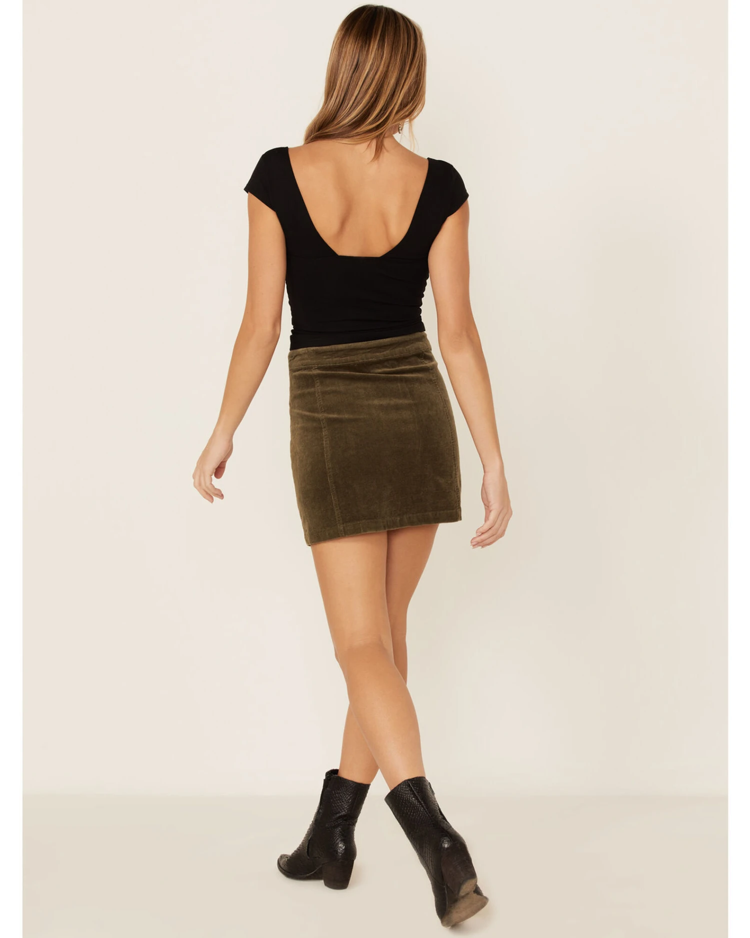 Wishlist Women's Olive Side Button Corduroy Mini Skirt 5 Wishlist Women's Olive Side Button Corduroy Mini Skirt - Image 3