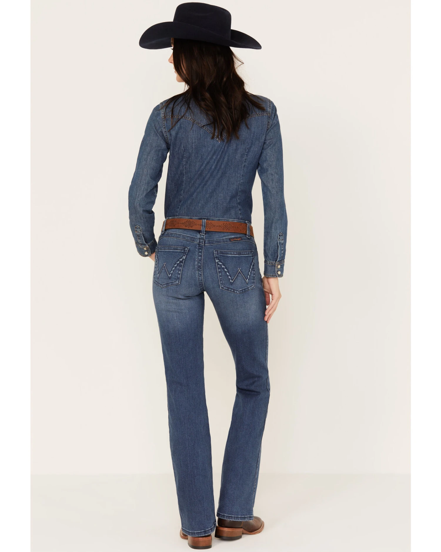 Wrangler Women's Medium Wash Mid Rise Q-Baby Bootcut Ultimate Riding Jeans 5 Wrangler Women's Medium Wash Mid Rise Q-Baby Bootcut Ultimate Riding Jeans - Image 3