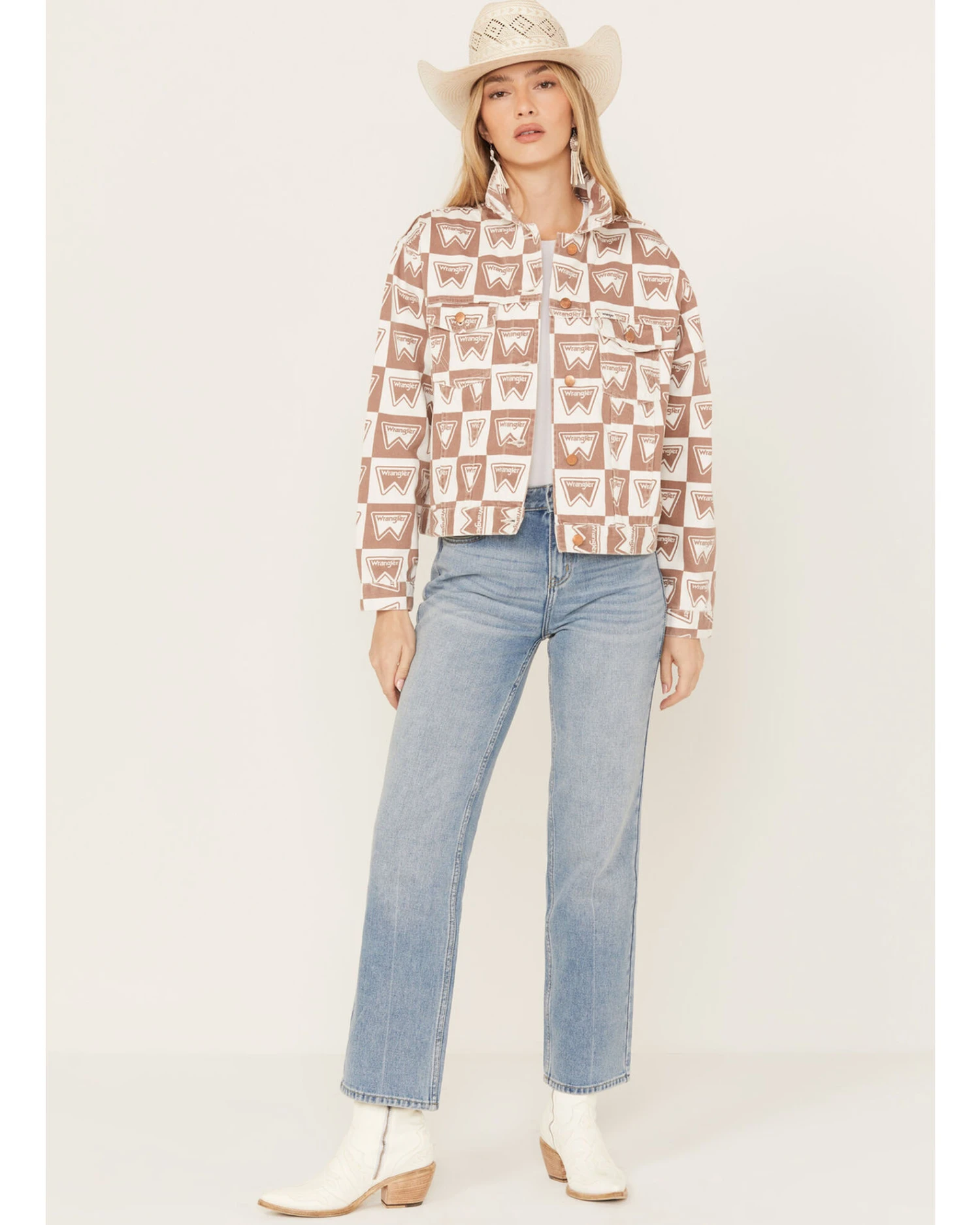 Wrangler Women's Heritage Signature Print Cut Off Jacket 3 Wrangler Women's Heritage Signature Print Cut Off Jacket